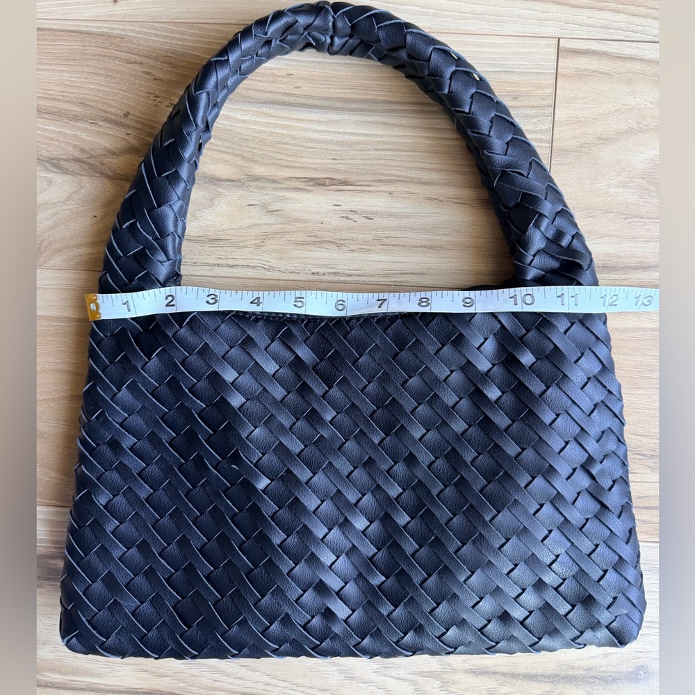 Walter Baker Black Woven Vegan Leather Shoulder Bag. - Picture 2 of 7